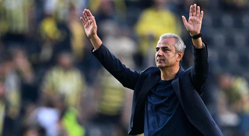 احتمال جدایی اسماعیل کارتال از پرسپولیس؛ سرنوشت مبهم نیمکت سرخپوشان