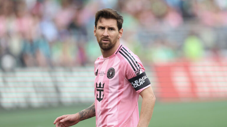 شکست سنگین اینترمیامی با پنالتی از دست رفته مسی