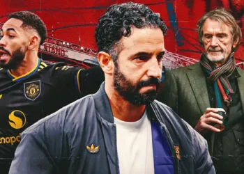 مشکل منچستریونایتد مربی نیست؛ بازگشت به فوتبال پایه