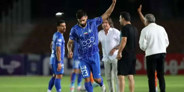 بازگشت عارف آقاسی به فهرست استقلال پس از هفته‌ها غیبت