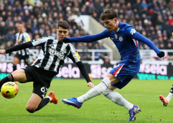 تساوی جذاب چلسی و نیوکاسل در دیداری پرگل در لیگ برتر