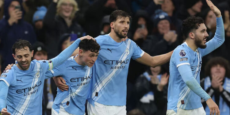 برد قاطع ۳–۰ منچسترسیتی برابر ساندرلند در اتحاد | پپ در دو قدمی آرسنال