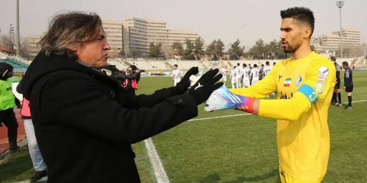 درگیری لفظی حسینی و سا پینتو پس از بازی سپاهان و استقلال